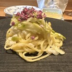 やまぐち - 鱧のラグーソース　胡瓜　穂紫蘇　リングイネ