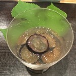 やまぐち - かしの葉　干し貝柱　長野パープル　乾燥ナマコ　焼き茄子のピューレソース