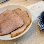 お肉屋さんが『君に、焼いて揚げる。』 - 特製焼豚