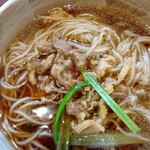 そば処ひより - かしわそばアップ