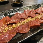 炭火焼肉 矢つぐ - 