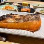 千住 剣崎 - (ランチ)本日の焼き魚定食(鮭)/1,980