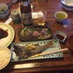 磯料理 ゑび満 - 地魚づくし定食