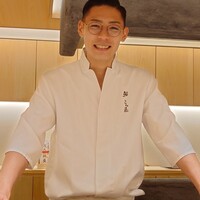 鮨 こん藤 - 美しいお顔でにっこり爽やか　笑顔