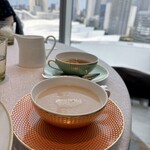 RISTORANTE OZIO - ミルクティーとレモンティー