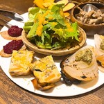 メッシタ パーネ エ ヴィーノ - 前菜盛り合わせ