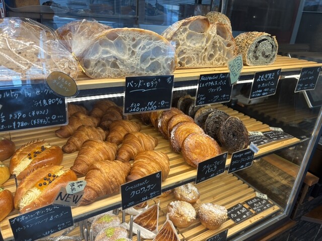 大きなパン BOULANGERIE yanagawa （ブーランジュリー ヤナガワ） - 神沢