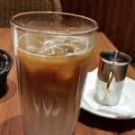 マイアミパティオ - アイスカフェラテ。