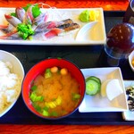 お食事処まるに - 