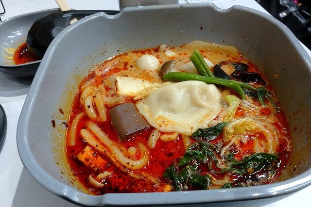 Yougofuku Mala Tang Kyoto Kawaramachi Ten photo 5