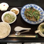 中国料理 揚州厨房 - レバニラ定食