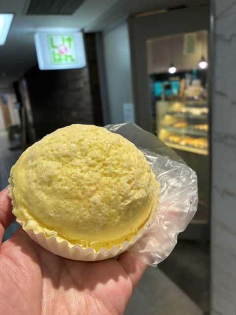 Pan店 シックス スクェア ベーカリー - パン製造、販売 - 白楽駅・東