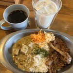 カレー屋 ヒゲめがね - 