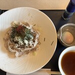 Grandy Karuizawa Golf Club - 信州米豚ロース冷しゃぶ辣油蕎麦温玉添え