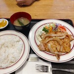 ファミリア - 生姜焼き定食