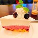パルファン - ブルーベリーのレアチーズケーキ