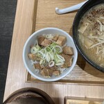 かちか - チャーシュー丼