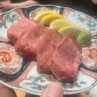 神戸焼肉 金虎 - 