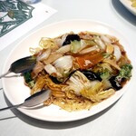 北京料理桂蘭 - 麺に焼き目をつけた具材豊富な餡掛け焼きそばです(o^^o)