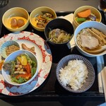 全日餐飲 月之路 - 