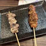 旬肴ひでか - ハツと白レバー　白レバーは苦味あり。