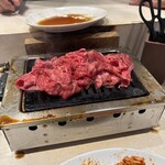 肉酒場 美美 - 