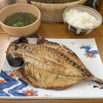 海産亭 - アジ 550円、ご飯セット 220円