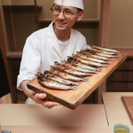 徳ㇵ本也 - イワシ焼き