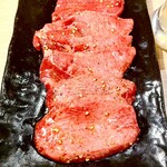 和牛ホルモンとタレ漬け焼肉 壺ほる - 