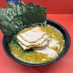 ラーメン 杉田家 本店 - 