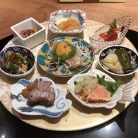 紅梅本楼 - 