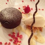 ダイニングルーム - 14.9.2日目
      