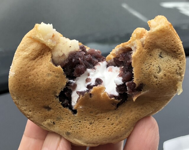 豊里名物 かいてん焼き 石巻店 - 蛇田（和菓子）の写真