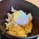 そばの神田 - しかしそばの温玉のせたらマイルド♡