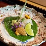 銀座 虎あら - 目板鰈と雲丹のお造り