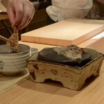 銀座 虎あら - 車海老の酒盗漬けの石焼き