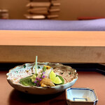 銀座 虎あら - 目板鰈と雲丹のお造り