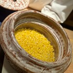 銀座 虎あら - とうもろこしの土鍋ご飯