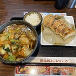 五味八珍 川島田店 - 五目らーめんと餃子のセット　¥1,034