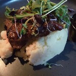 Dundee's Restaurant on the Waterfront - オージービーフ