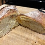 パン・デ・フィロゾフ - トマトとチーズ