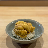 鮨 十兵衛 - この時期限定、幻の小浜赤雲丹