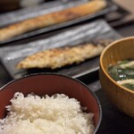 炭火焼干物定食 しんぱち食堂 - 