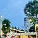 ハガレ - お店の近くのMiyashita Park(宮下公園)