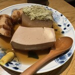 じねんじょ庵 - おでん3種(豆腐、大根、ちくわ)