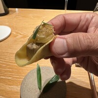 マンサルヴァ - フィンガーフードの「鮎・じゃがいも・エストラゴン」