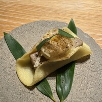 マンサルヴァ - フィンガーフードの「鮎・じゃがいも・エストラゴン」