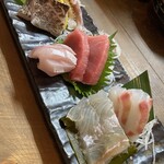 よってけ酒場 - お刺身盛合せ