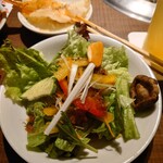 焼肉トラジ トレーニングセンター店 - トラジサラダ