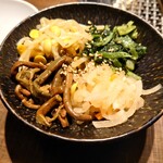 焼肉トラジ トレーニングセンター店 - ナムル4種